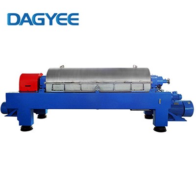 3 Phase Solid Wall Industrial Decanter Centrifuge Sludge Dewatering For Wine Clarification