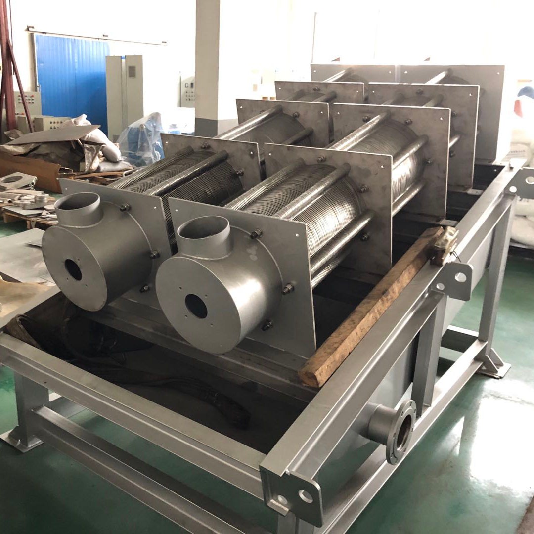 Sludge Dewatering Spiral Metals Separator Screw Press Dehydrator Machine WWTP