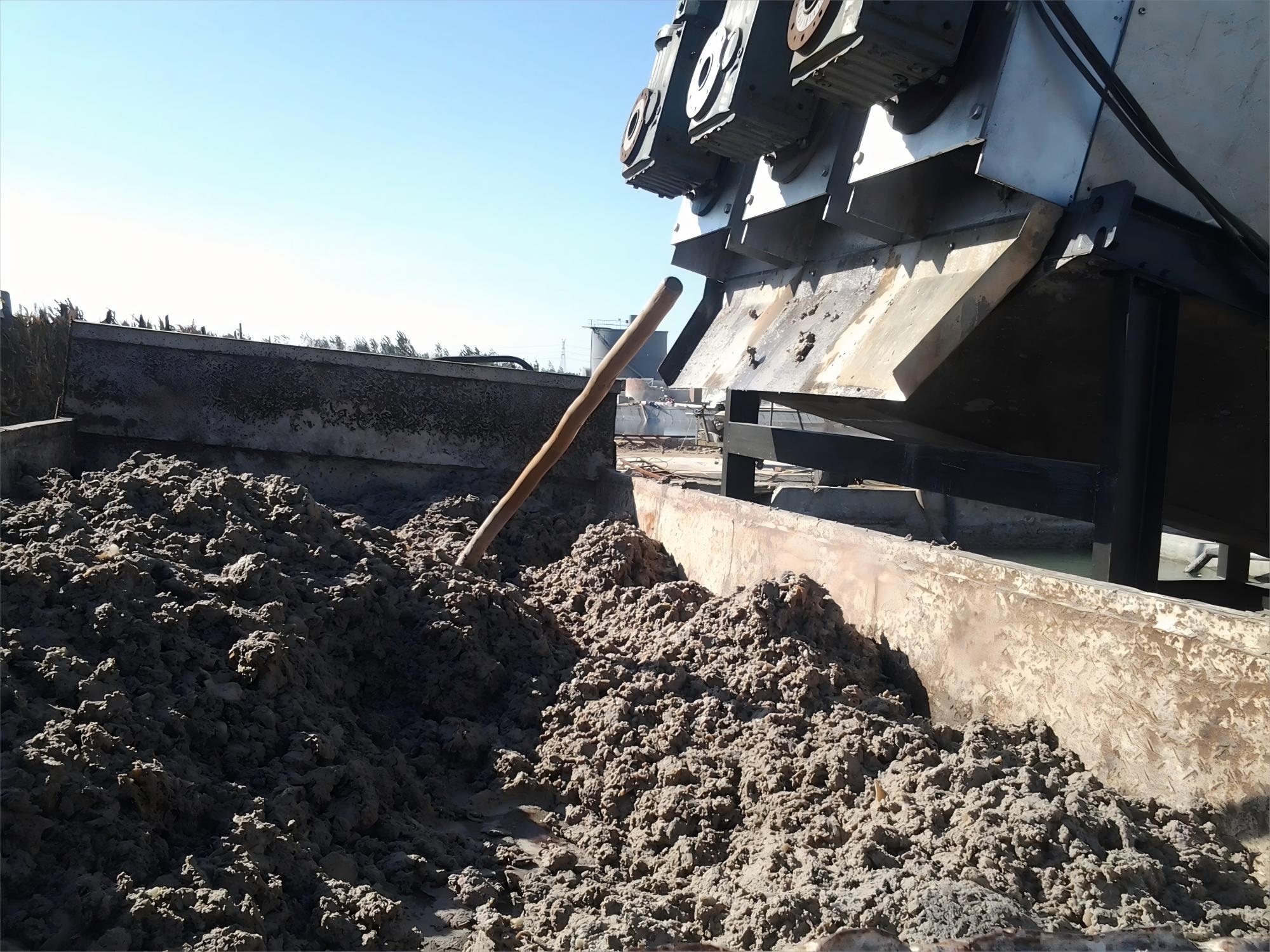 instalación de equipo de deshidratación por tornillo compacto