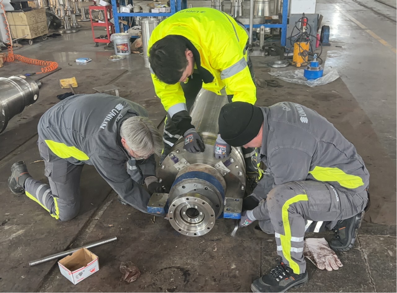 equipo decanter horizontal para reducción de humedad en lodos